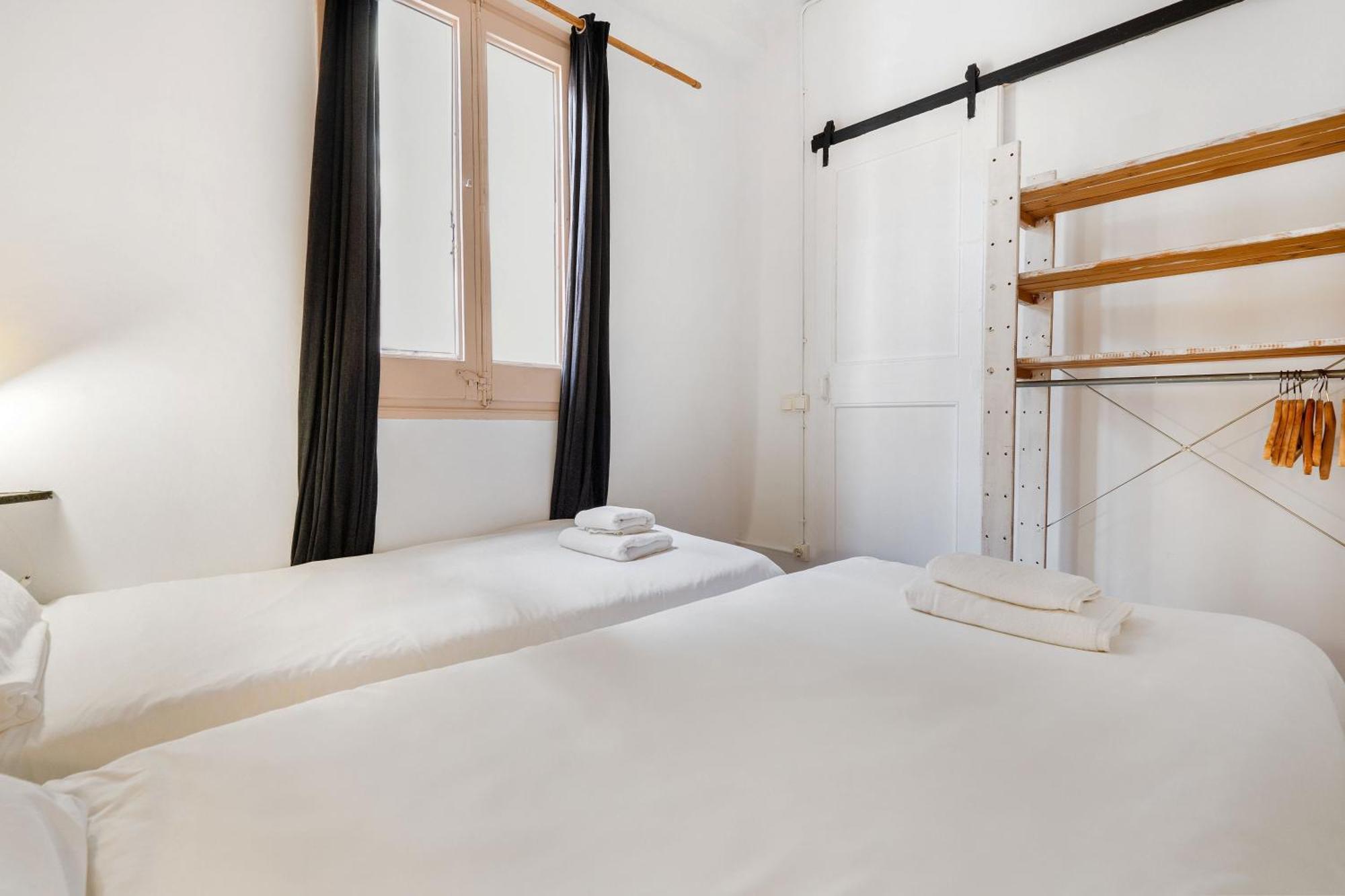 Fridays Flats Retro Chic In Poble Sec Apartment Barcelona Exterior photo